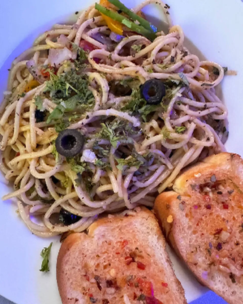 Food served at Caffix